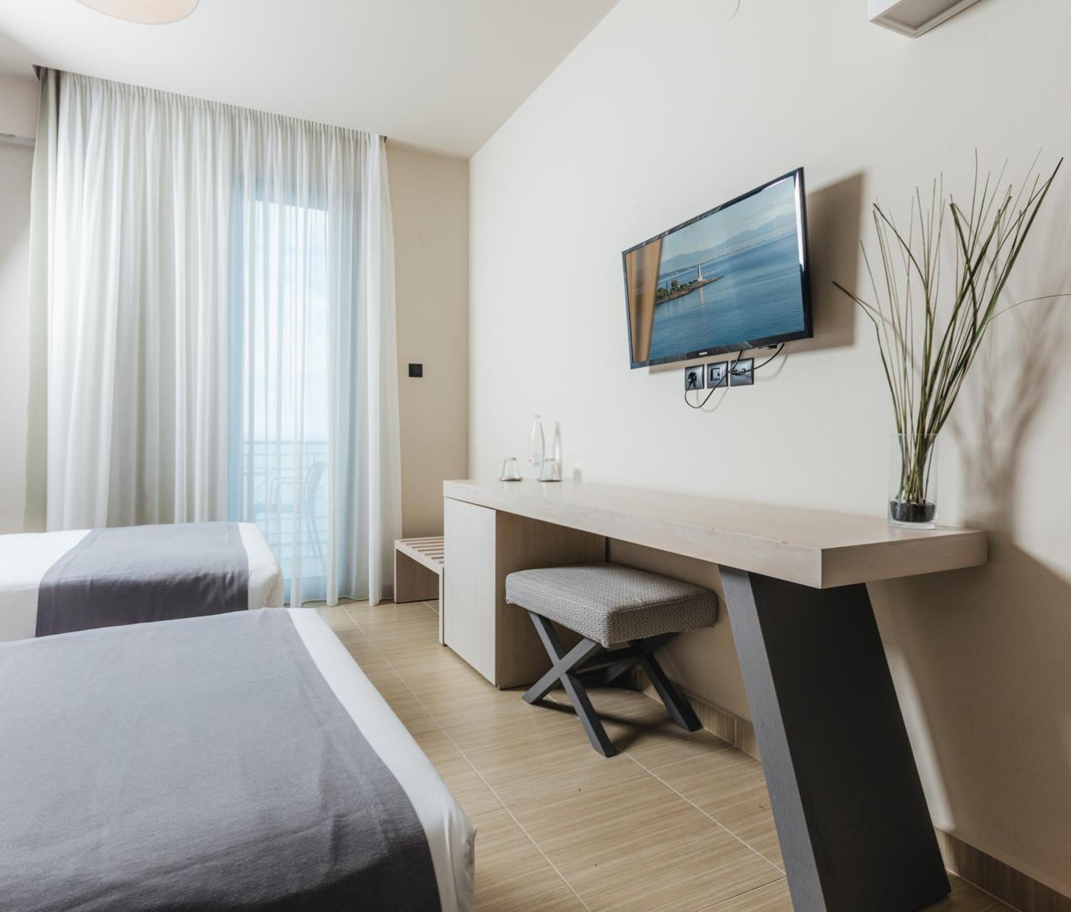Infinity Hotel Gytheio Dış mekan fotoğraf